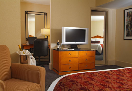 park-central-concierge-king-room