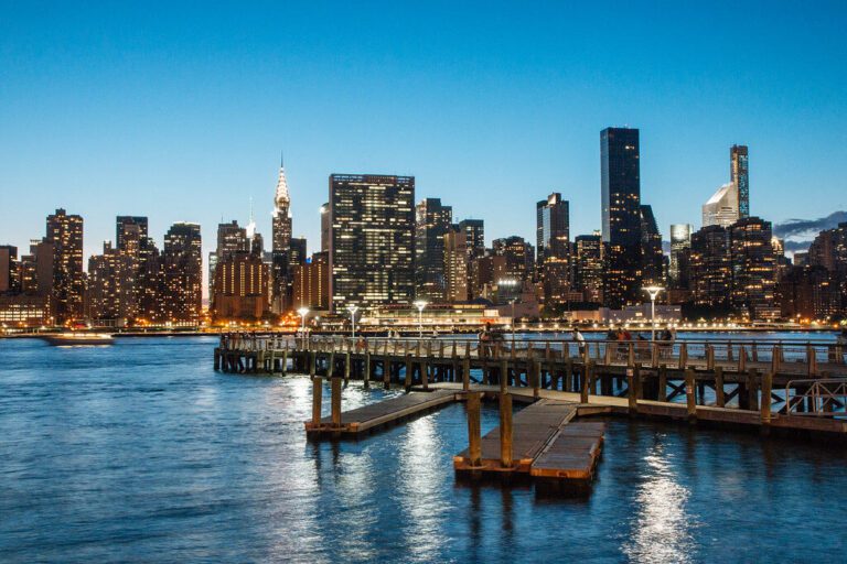 Gantry Plaza State Park